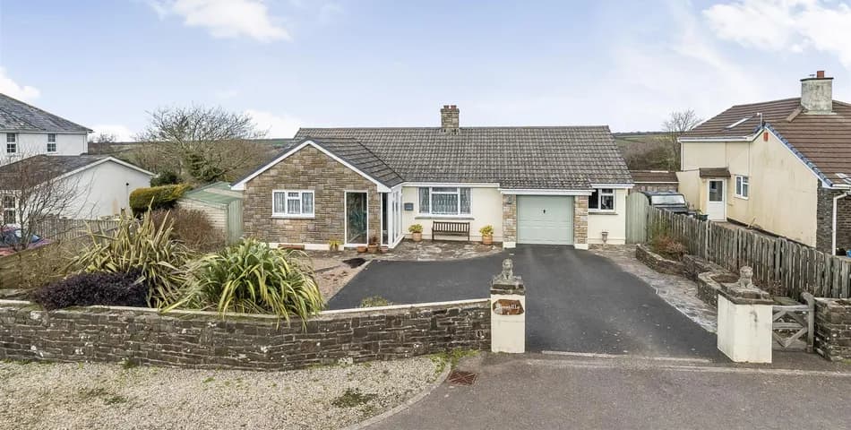 Harton Cross, Hartland, Bideford