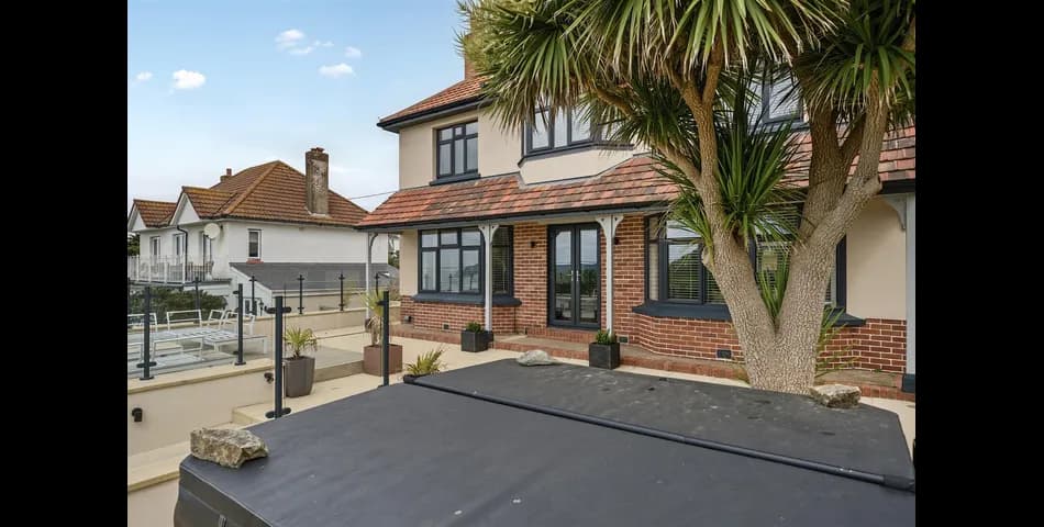 Property Image 32